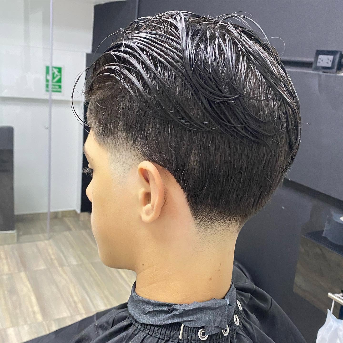 Trabajo de corte en Royal Cut Cali